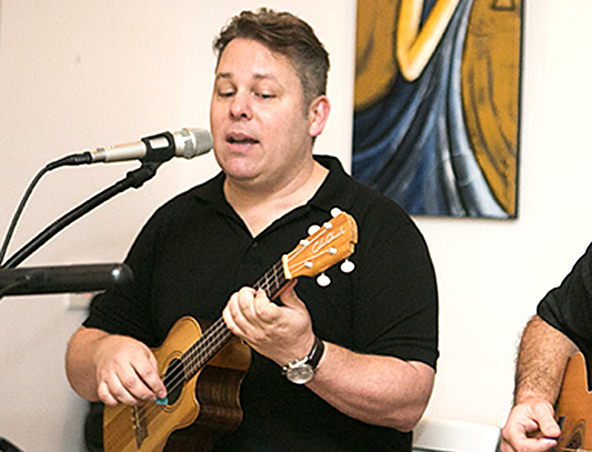 Brisbane Ukulele Player - Singer Ukulele Wedding